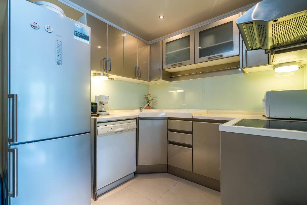 Patong Tower Apartment By Lofty Exteriör bild